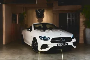 مرسيدس E 300 2023 أبيض مستعملة للبيع
