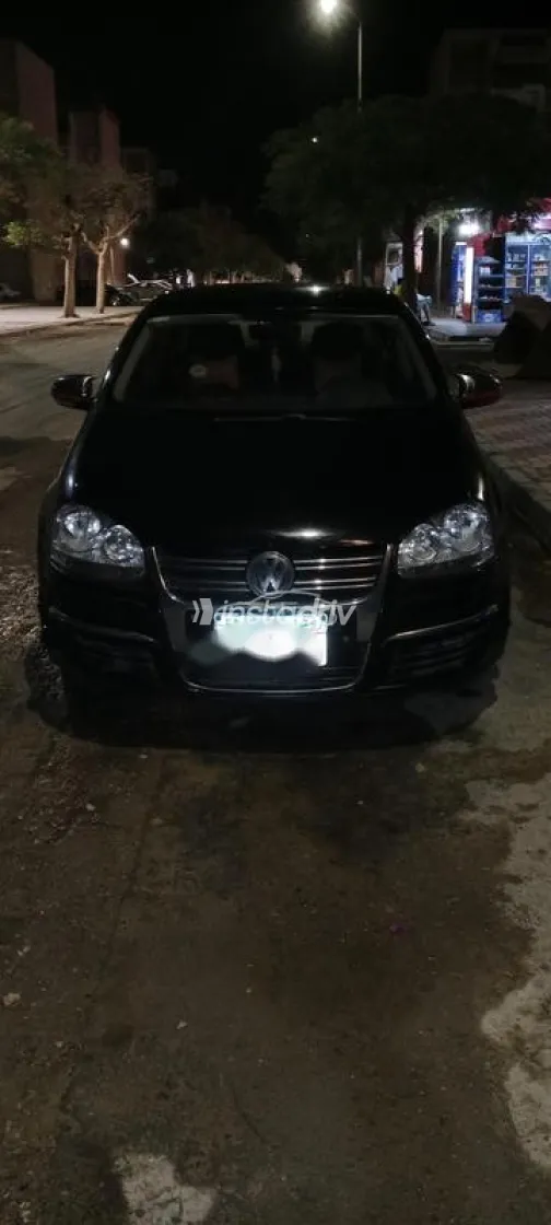 فولكس فاغن جيتا 2011 أسود مستعملة للبيع - 3