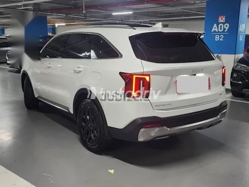 كيا سورينتو 2024 أبيض مستعملة للبيع - 2