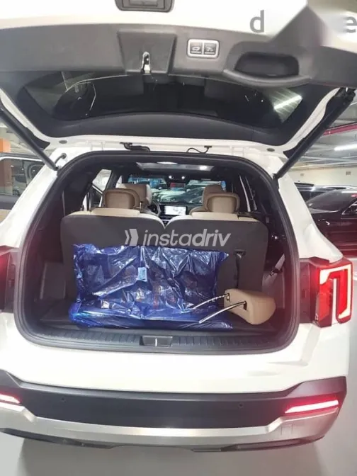 كيا سورينتو 2024 أبيض مستعملة للبيع - 4