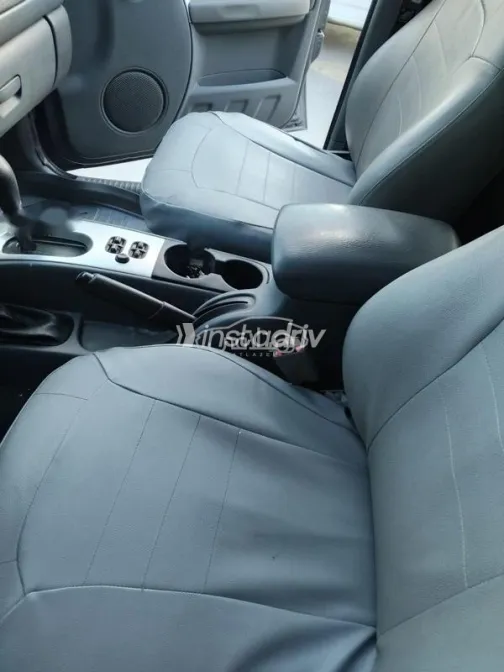 جيب ليبيرتى 2007 رمادي مستعملة للبيع - 3