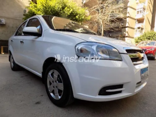 شيفروليه افيو 2007 أبيض مستعملة للبيع - 4