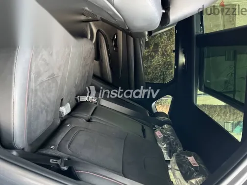 هيونداي توسان 2025 أزرق غامق مستعملة للبيع - 4