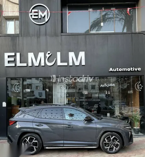 هيونداي توسان 2025 أزرق غامق مستعملة للبيع - 6