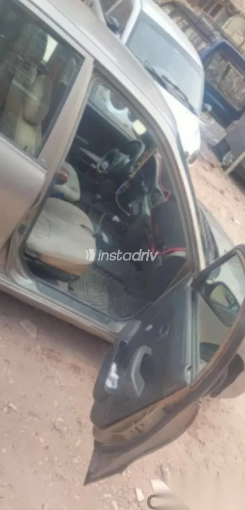 Hyundai Accent 2006 White Used for Sale - 3