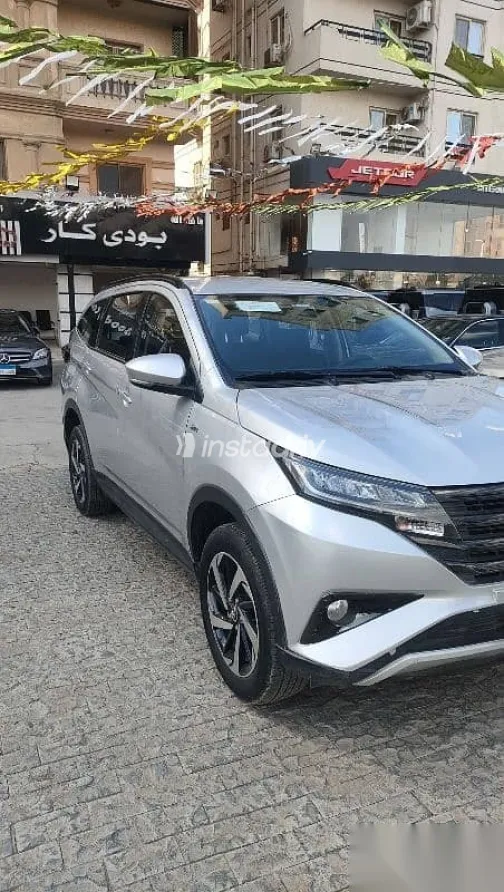 Toyota Rush 2020 Silver Used for Sale - 2