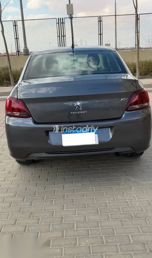 بيجو 301 2021 رمادي مستعملة للبيع - 2
