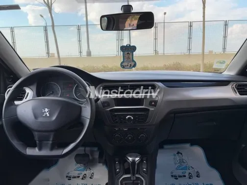 بيجو 301 2021 رمادي مستعملة للبيع - 4