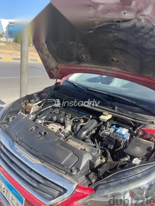 Peugeot 308 2015 Red Used for Sale - 4