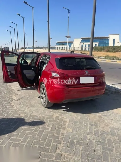 Peugeot 308 2015 Red Used for Sale - 8