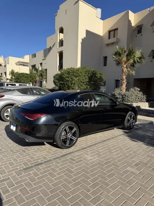 مرسيدس CLA 200 2022 أسود مستعملة للبيع - 4
