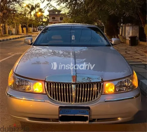 لينكولن تون 2002 فضي مستعملة للبيع - 2