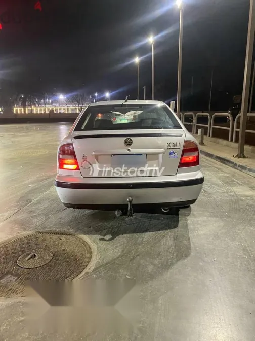 سكودا اوكتافيا 1998 فضي مستعملة للبيع - 4