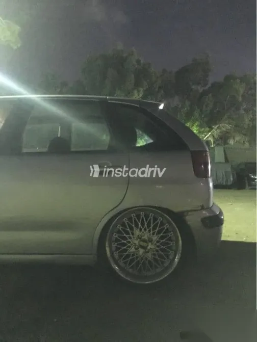 سيات ابيزا 2001 فضي مستعملة للبيع - 7