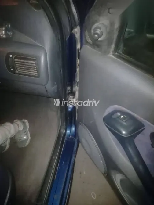 فيات سينا 2001 أزرق غامق مستعملة للبيع - 4