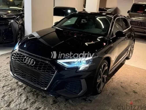 اودي A3 2022 أسود مستعملة للبيع - 1
