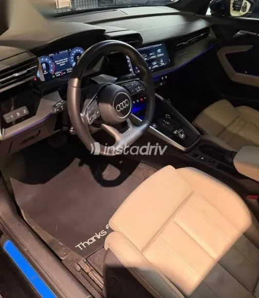 اودي A3 2022 أسود مستعملة للبيع - 9