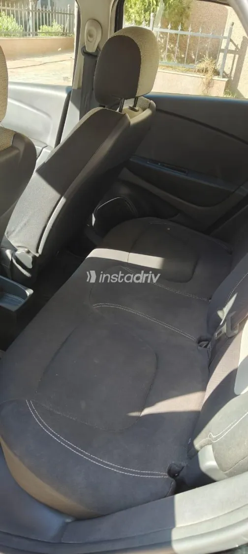 رينو كابتشر 2018 أبيض مستعملة للبيع - 4