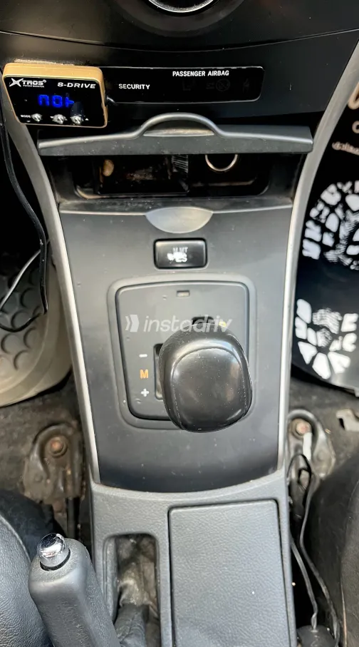 تويوتا كورولا 2008 أبيض مستعملة للبيع - 6