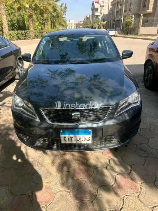 سيات توليدو 2016 أبيض مستعملة للبيع - 4