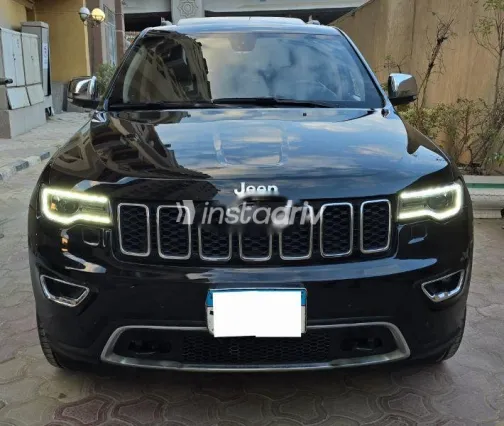 جيب جراند شيروكي 2022 أسود مستعملة للبيع - 1