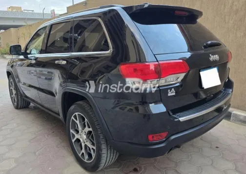 جيب جراند شيروكي 2022 أسود مستعملة للبيع - 5
