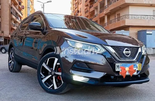 نيسان قشقاي 2019 أبيض مستعملة للبيع - 1