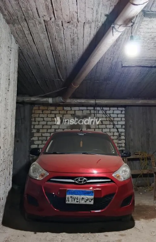 Hyundai Grand i10 2014 Red Used for Sale - 1