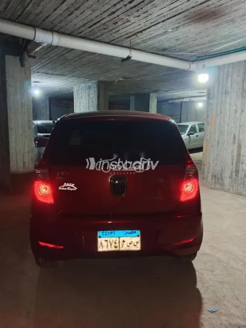 Hyundai Grand i10 2014 Red Used for Sale - 3