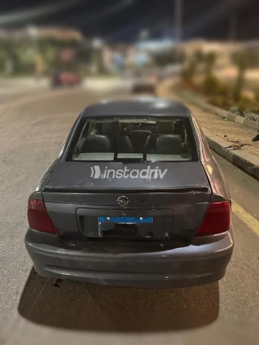 اوبل فيكترا 2002 رمادي مستعملة للبيع - 5