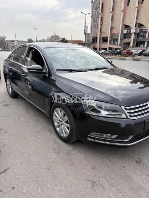 Volkswagen Passat 2012 Black Used for Sale - 4