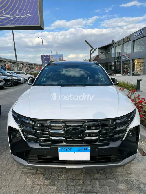 Hyundai Tucson 2025 White Used for Sale - 2