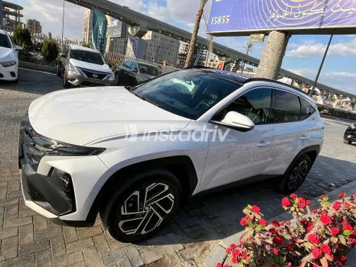 Hyundai Tucson 2025 White Used for Sale - 5