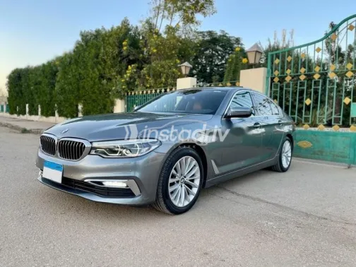 BMW 520 2020 Gray Used for Sale - 1