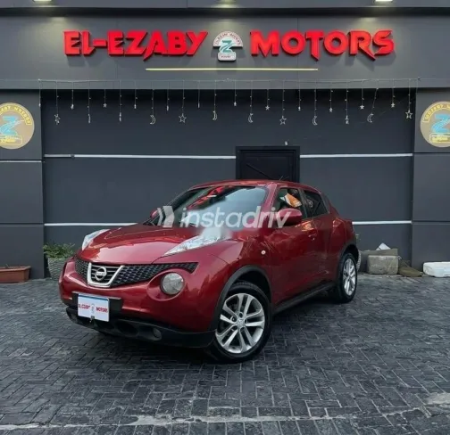 نيسان جوك 2013 أحمر غامق مستعملة للبيع - 1