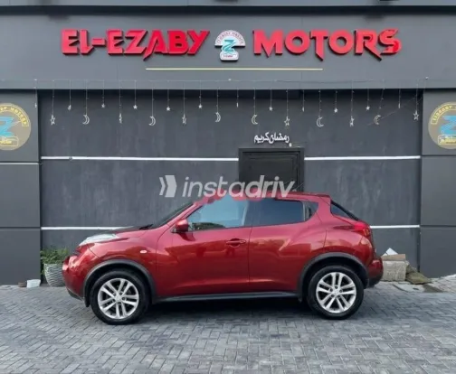 نيسان جوك 2013 أحمر غامق مستعملة للبيع - 2