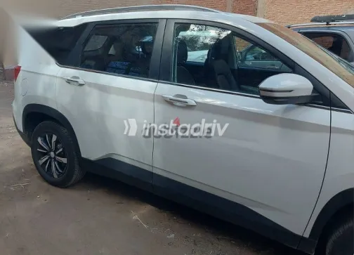 Chevrolet Captiva 2021 White Used for Sale - 1