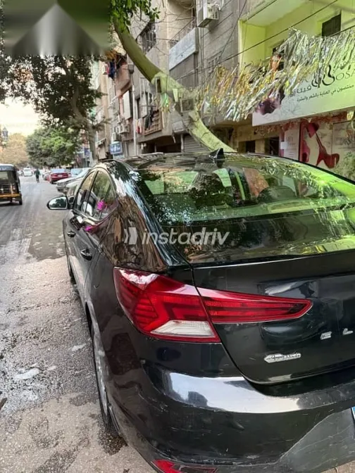 هيونداي إلنترا 2020 أسود مستعملة للبيع - 2