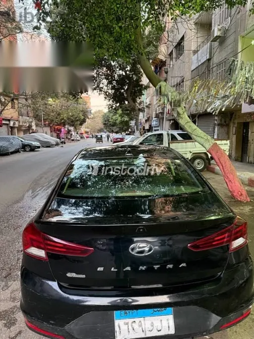 هيونداي إلنترا 2020 أسود مستعملة للبيع - 3