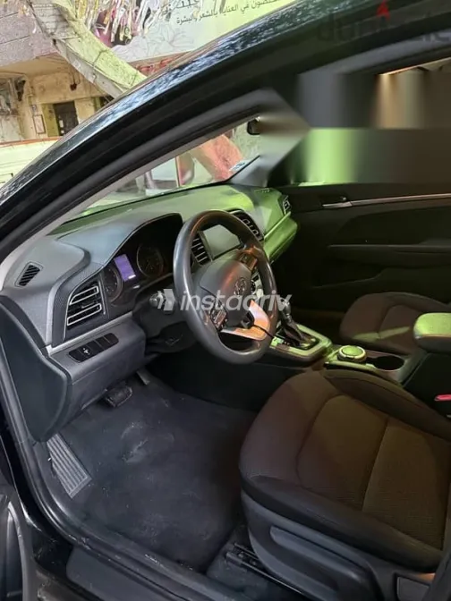 هيونداي إلنترا 2020 أسود مستعملة للبيع - 5