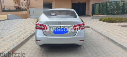 Nissan Sentra 2018 Silver Used for Sale - 1