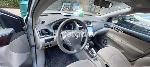 Nissan Sentra 2018 Silver Used for Sale - 3