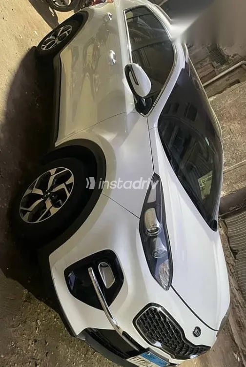 Kia Sportage 2019 White Used for Sale - 3