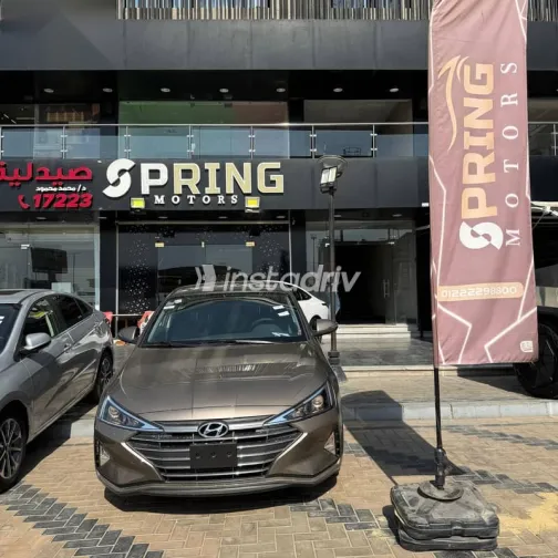 هيونداي إلنترا 2026 أزرق غامق جديدة للبيع - 2