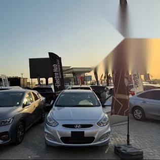 هيونداي اكسنت 2026 فضي جديدة للبيع