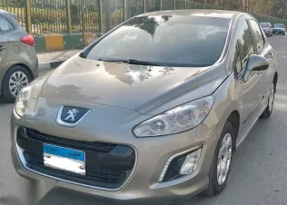 Peugeot 308 2013 Gold Used for Sale