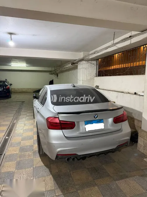 BMW 320 2018 Silver Used for Sale - 3