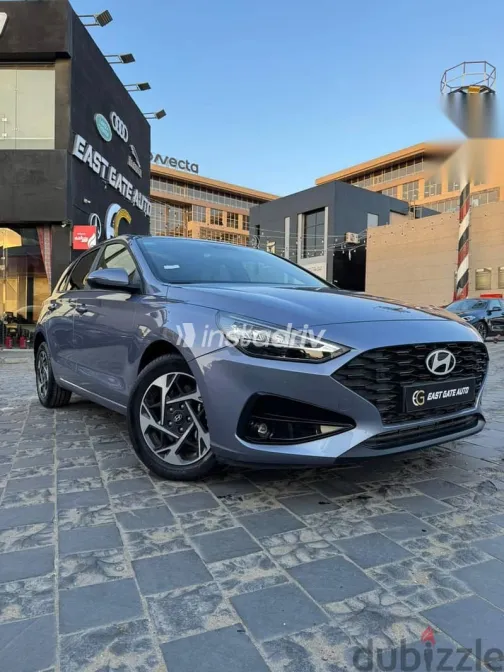 هيونداي I30 2026 أزرق غامق جديدة للبيع - 1