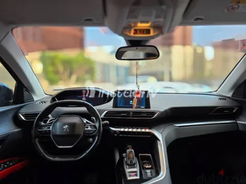 بيجو 3008 2021 أحمر مستعملة للبيع - 4