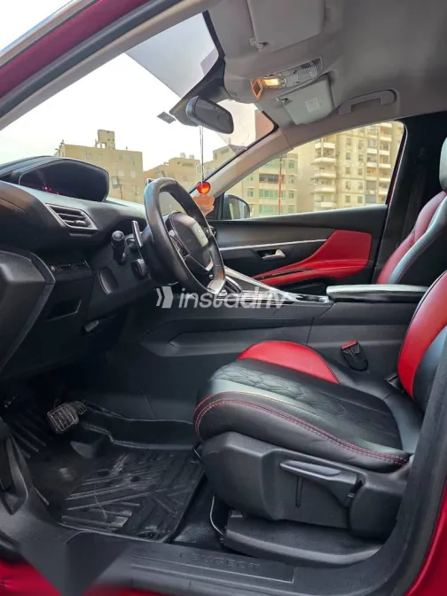 بيجو 3008 2021 أحمر مستعملة للبيع - 8